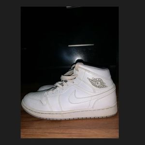 Jordan 1’s All White